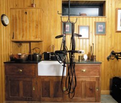 The Chelsea tack cleaning hook at work